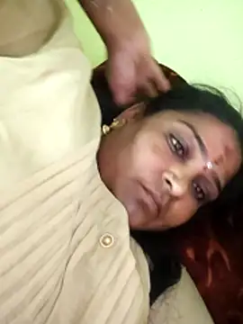 Snapshot of navyasree143 chatting on 01.16.26 navyasree143 online show from 01.16.26