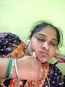 Snapshot of navyasree143 chatting on 01.18.26 navyasree143 online show from 01.18.26