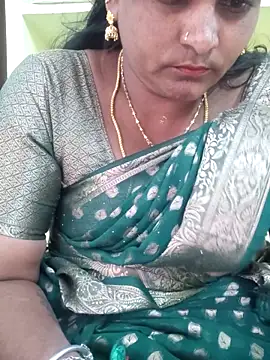 Snapshot of navyasree143 chatting on 02.13.26 navyasree143 online show from 02.13.26