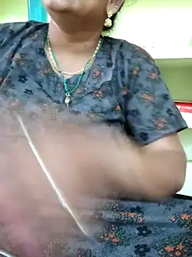 Snapshot of navyasree143 chatting on 02.15.26 navyasree143 online show from 02.15.26