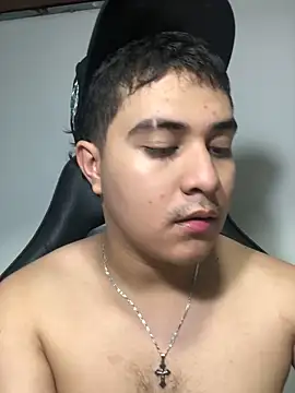 Snapshot of loki32men chatting on 12.03.25 loki32men online show from 12.03.25