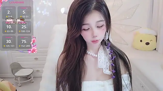 Coco-Di online show from 10.13.25