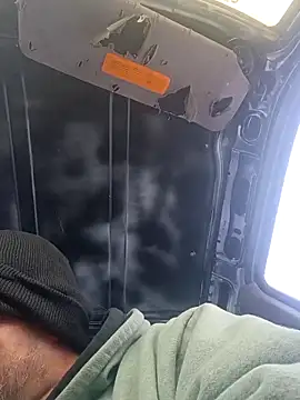 Derrickandash online show from 11.29.25