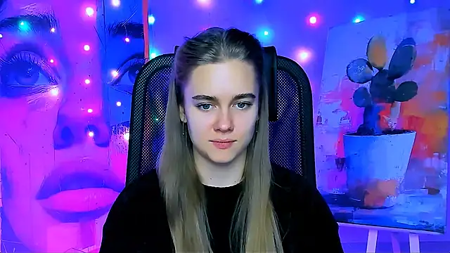 JuneWoods online show from 12.18.25