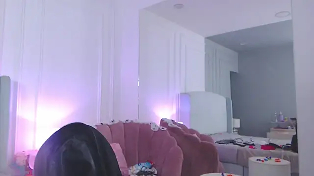 ChantalGarner online show from 10.31.25