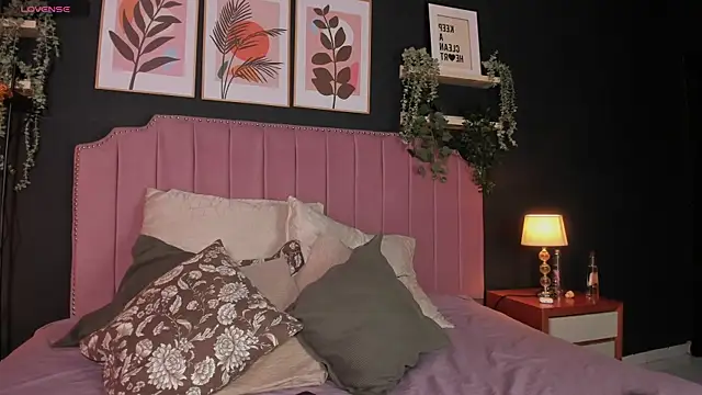 Violeta dh online show from 12.22.25