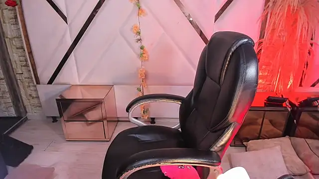 Irina Rouse online show from 04.15.26