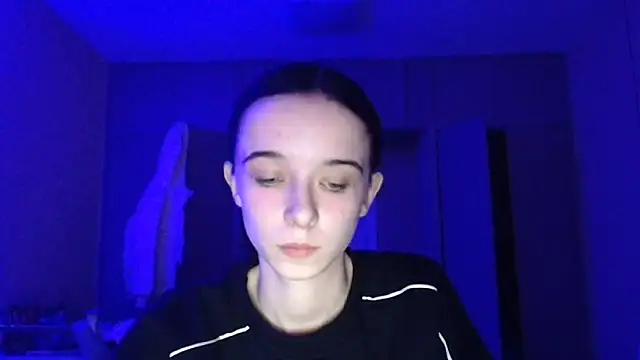 Snapshot of Emilia_Light chatting on 11.07.25 Emilia Light online show from 11.07.25