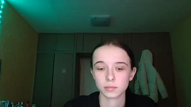 Emilia Light online show from 02.13.26