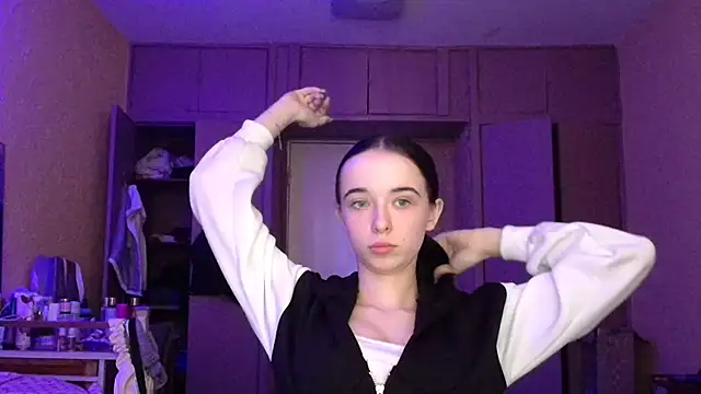 Emilia Light online show from 03.13.26