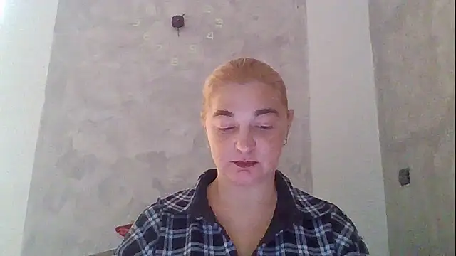 Snapshot of GoldenAngelMilf chatting on 01.08.26 GoldenAngelMilf online show from 01.08.26