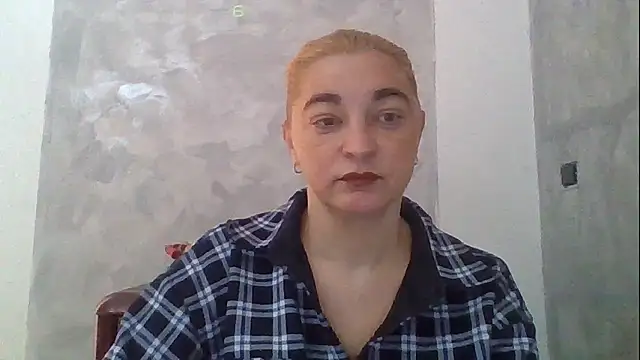 Snapshot of GoldenAngelMilf chatting on 01.09.26 GoldenAngelMilf online show from 01.09.26