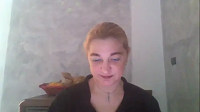 Snapshot of GoldenAngelMilf chatting on 02.13.26 GoldenAngelMilf online show from 02.13.26