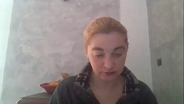 Snapshot of GoldenAngelMilf chatting on 02.24.26 GoldenAngelMilf online show from 02.24.26