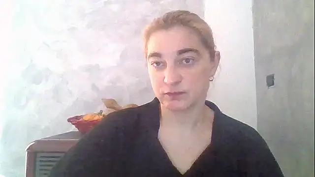 Snapshot of GoldenAngelMilf chatting on 02.27.26 GoldenAngelMilf online show from 02.27.26