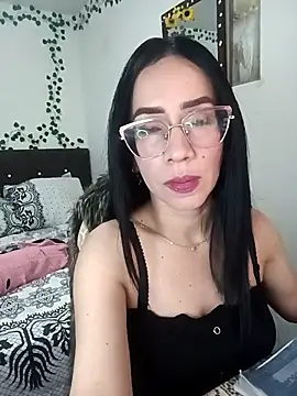 Snapshot of YaraDuartee chatting on 03.03.26 YaraDuartee online show from 03.03.26