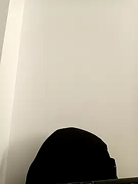 Snapshot of VANESSA__01 chatting on 11.13.25 VANESSA 01 online show from 11.13.25