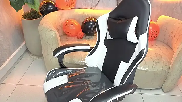 nathaly tp online show from 10.31.25