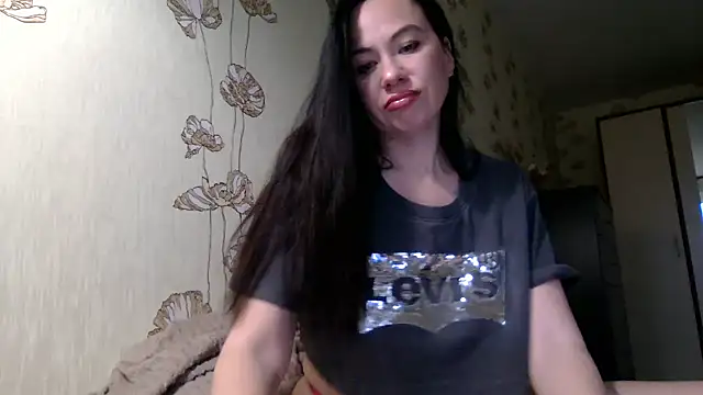 Snapshot of Varivela chatting on 04.19.26 Varivela online show from 04.19.26