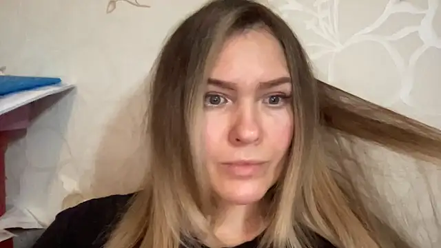 Snapshot of Milysoren chatting on 02.07.26 Milysoren online show from 02.07.26