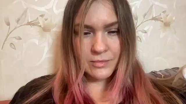 Snapshot of Milysoren chatting on 02.24.26 Milysoren online show from 02.24.26