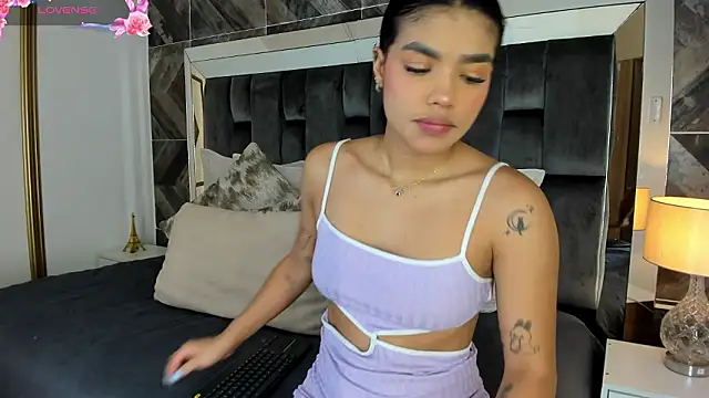 NaylaGrey online show from 02.19.26