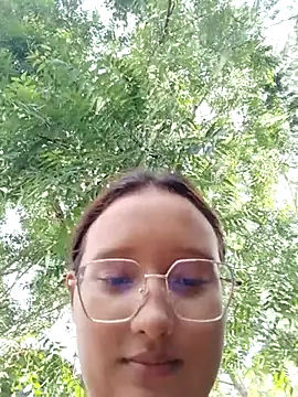 young dairy01 online show from 11.26.25