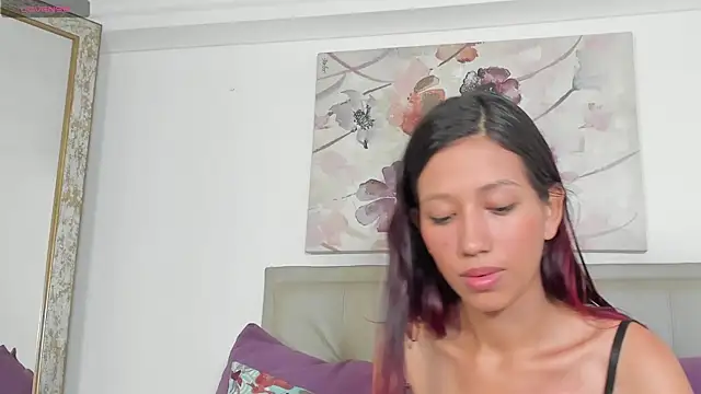 Snapshot of sofi_laane chatting on 10.08.25 sofi laane online show from 10.08.25