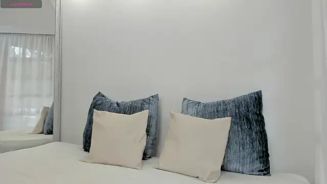 Snapshot of sofi_laane chatting on 11.16.25 sofi laane online show from 11.16.25