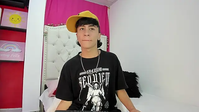 XaanderGrey online show from 10.02.25