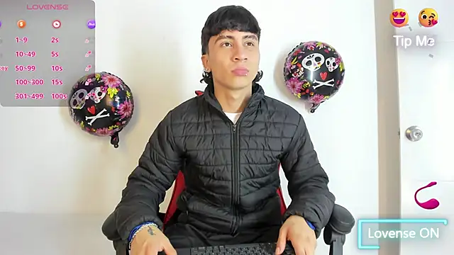 XaanderGrey online show from 10.18.25