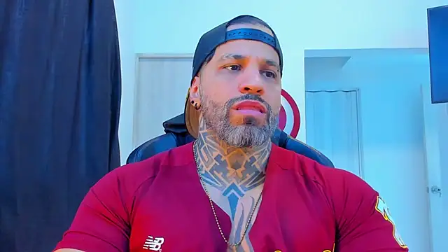 Snapshot of JoshRigby chatting on 02.08.26 JoshRigby online show from 02.08.26