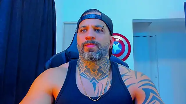 Snapshot of JoshRigby chatting on 02.10.26 JoshRigby online show from 02.10.26