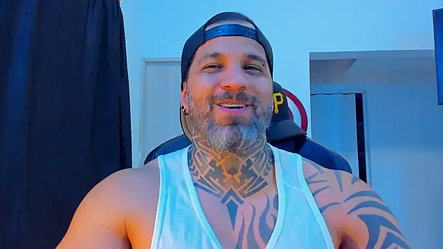 Snapshot of JoshRigby chatting on 03.02.26 JoshRigby online show from 03.02.26