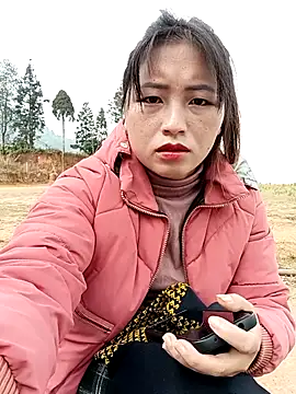 Snapshot of buddy-sexy chatting on 12.18.25 buddy-sexy online show from 12.18.25