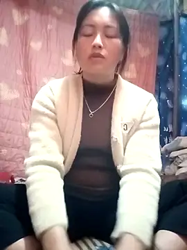 Snapshot of buddy-sexy chatting on 12.21.25 buddy-sexy online show from 12.21.25