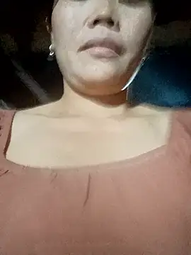 bree-zz online show from 01.10.26