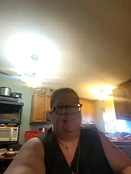 Snapshot of violentviolet68 chatting on 04.29.26 violentviolet68 online show from 04.29.26