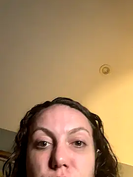 Snapshot of sexybriiiixoxo chatting on 12.14.25 sexybriiiixoxo online show from 12.14.25