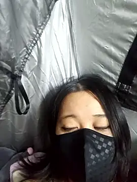 Snapshot of hertemis chatting on 03.20.26 hertemis online show from 03.20.26