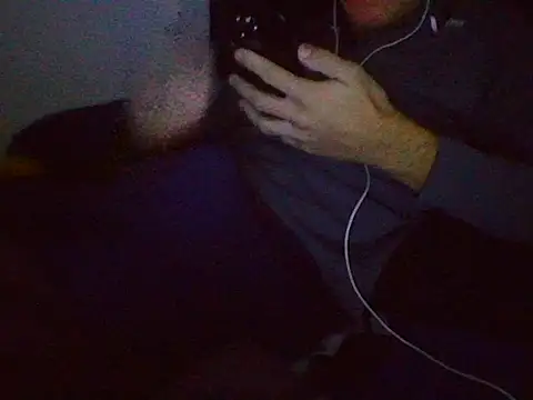 AlbertoRuiz086 online show from 10.10.25