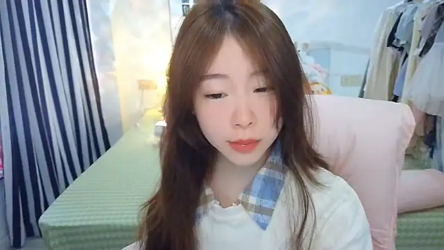 Snapshot of Gardenia-222 chatting on 11.05.25 Gardenia-222 online show from 11.05.25