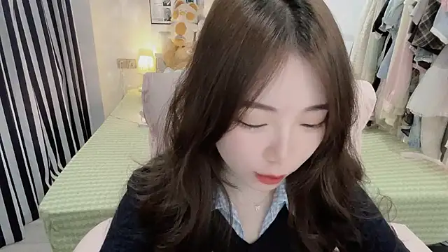 Snapshot of Gardenia-222 chatting on 12.04.25 Gardenia-222 online show from 12.04.25