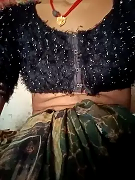 Snapshot of Lona2525 chatting on 09.27.25 Lona2525 online show from 09.27.25