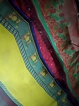 Snapshot of Lona2525 chatting on 10.02.25 Lona2525 online show from 10.02.25