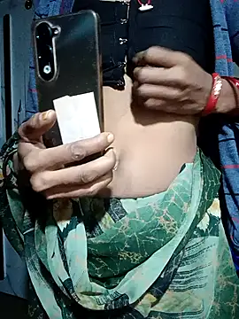 Snapshot of Lona2525 chatting on 11.09.25 Lona2525 online show from 11.09.25