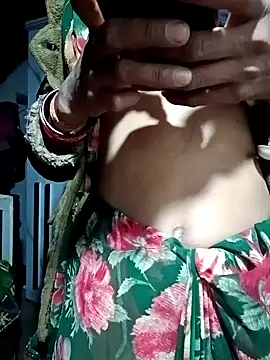 Snapshot of Lona2525 chatting on 11.15.25 Lona2525 online show from 11.15.25