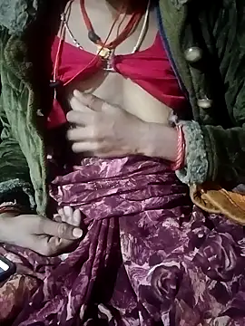 Snapshot of Lona2525 chatting on 11.24.25 Lona2525 online show from 11.24.25