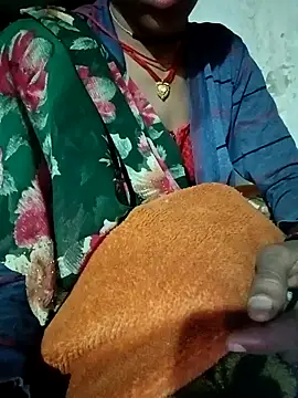 Snapshot of Lona2525 chatting on 02.01.26 Lona2525 online show from 02.01.26