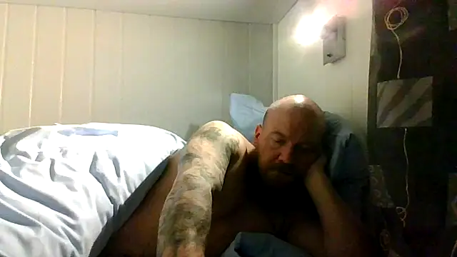 Snapshot of Real_viking chatting on 02.25.26 Real viking online show from 02.25.26